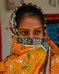 Day 4. Bania in India (BAHN-yuh)